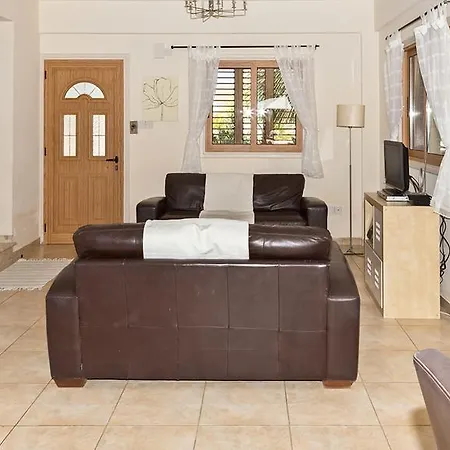Rent Private 120 * Ajia Napa
