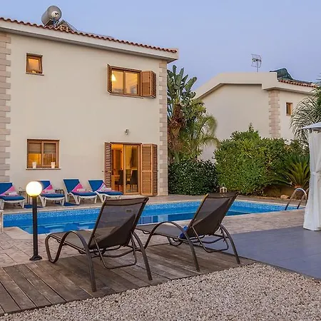 Rent Private 120 Вилла *